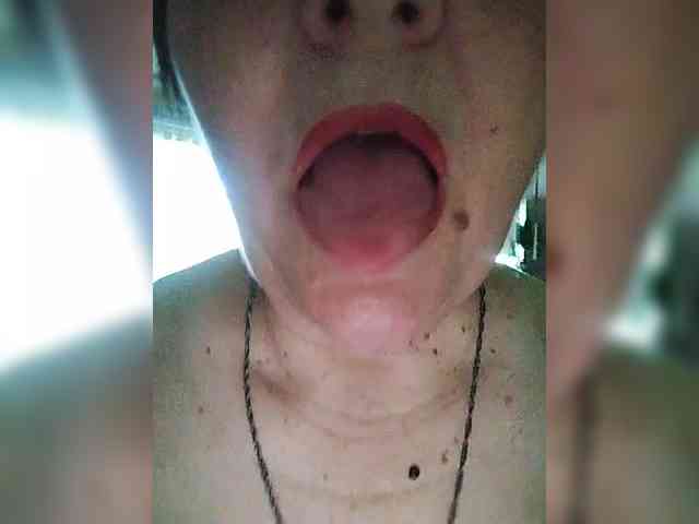IsXLoves webcam