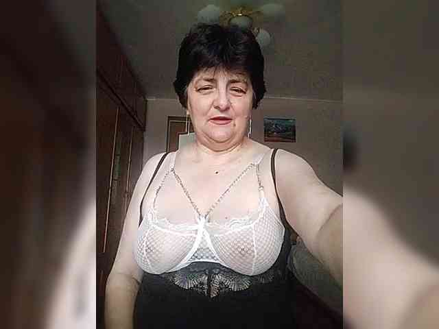 IsXLoves webcam