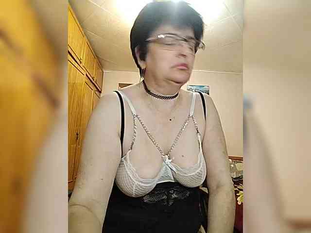 kinky chat IsXLoves