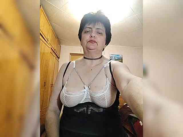 IsXLoves webcam