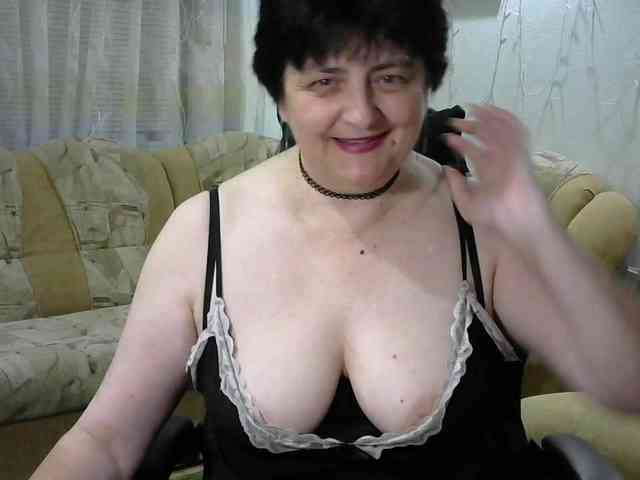 IsXLoves webcam