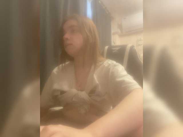 aliiicestone's BongaCams show and profile