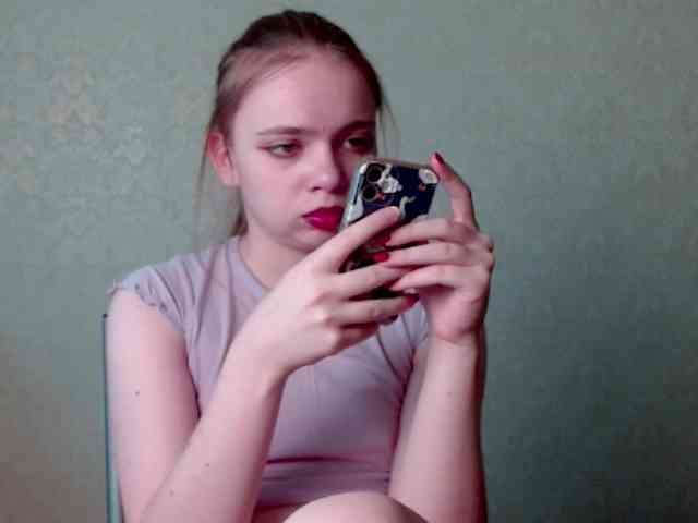 aliiicestone webcam