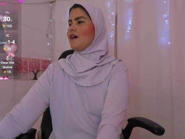 AishaAmin's BongaCams show and profile