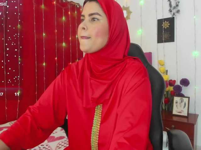 AishaAmin's BongaCams show and profile