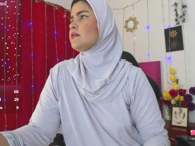 le modèle AishaAmin est en webcam porno dans un show sur le site bongacams, il possède les tags suivants: Arab,Brunette,Trimmed