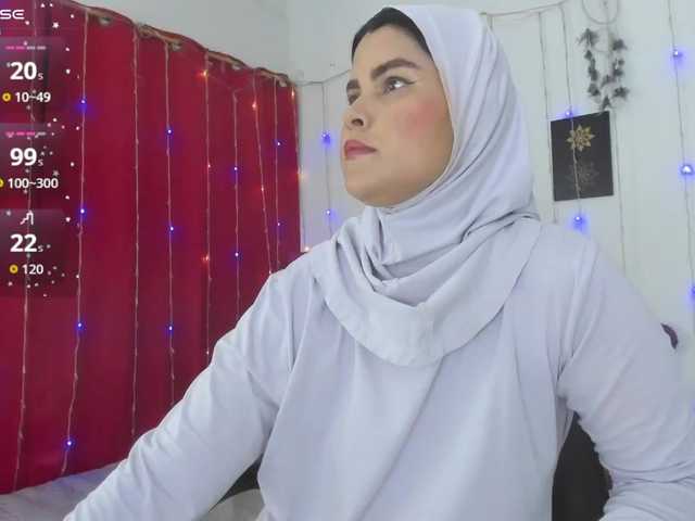 AishaAmin's BongaCams show and profile