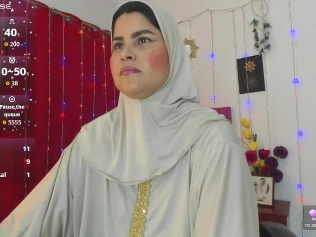 AishaAmin's BongaCams show and profile