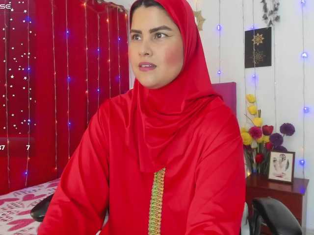 AishaAmin's BongaCams show and profile