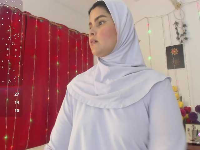 AishaAmin's BongaCams show and profile