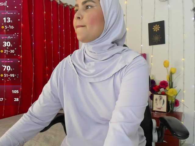 AishaAmin's BongaCams show and profile