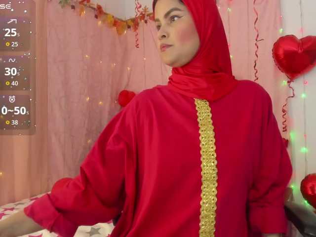 AishaAmin's BongaCams show and profile