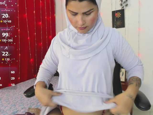 AishaAmin's BongaCams show and profile