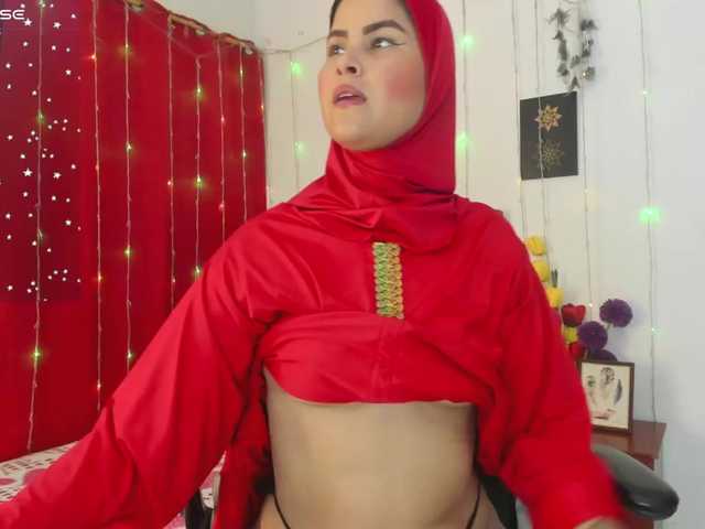 AishaAmin's BongaCams show and profile