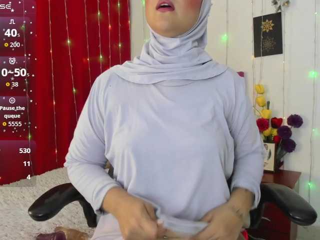 AishaAmin's BongaCams show and profile