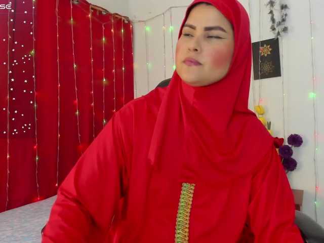 AishaAmin's BongaCams show and profile