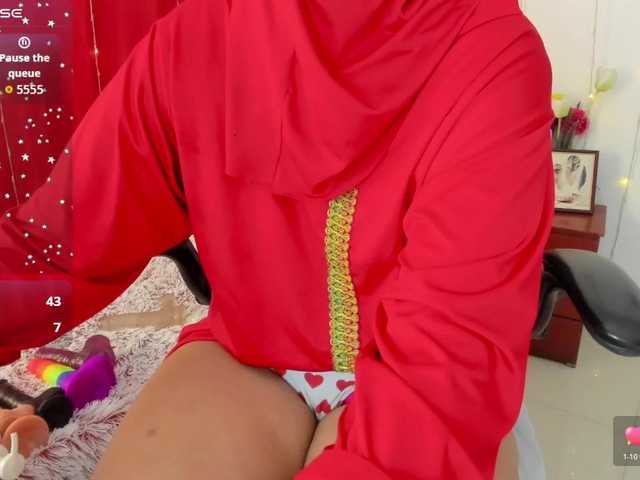 AishaAmin's BongaCams show and profile