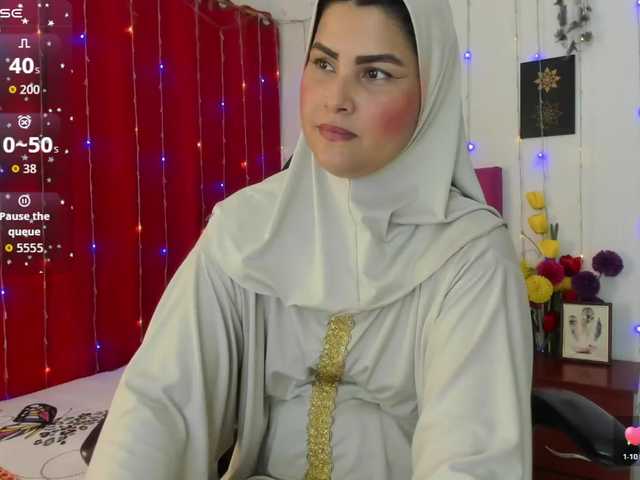 AishaAmin's BongaCams show and profile