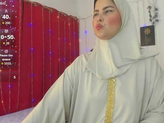 AishaAmin's BongaCams show and profile