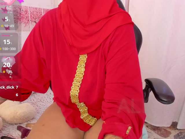 AishaAmin's BongaCams show and profile