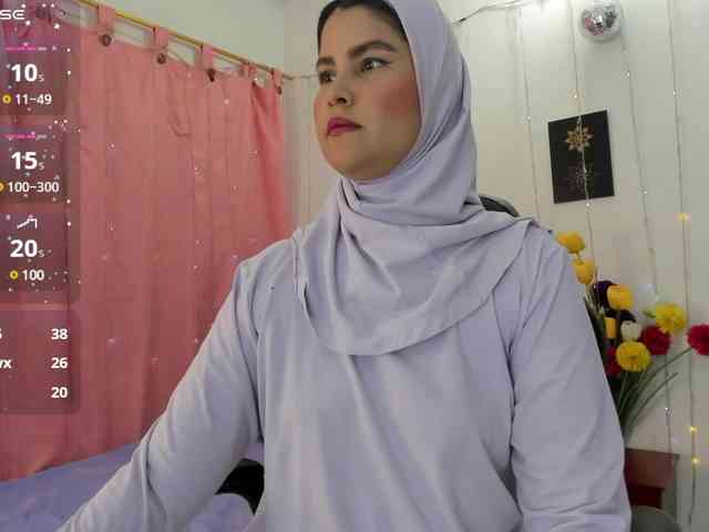AishaAmin webcam