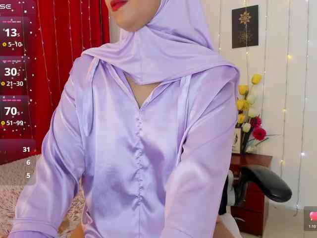 AishaAmin webcam