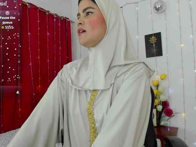 AishaAmin webcam
