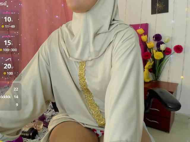 AishaAmin webcam