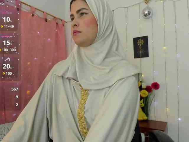AishaAmin webcam