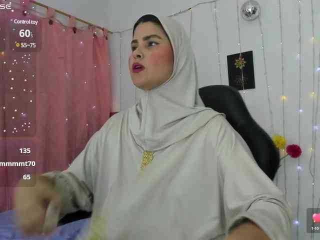 AishaAmin webcam