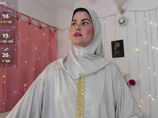 AishaAmin webcam