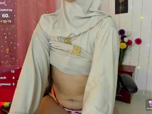 AishaAmin webcam