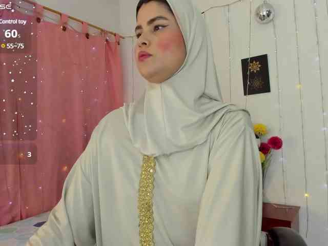AishaAmin webcam