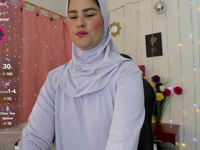 AishaAmin webcam
