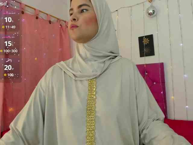 AishaAmin webcam