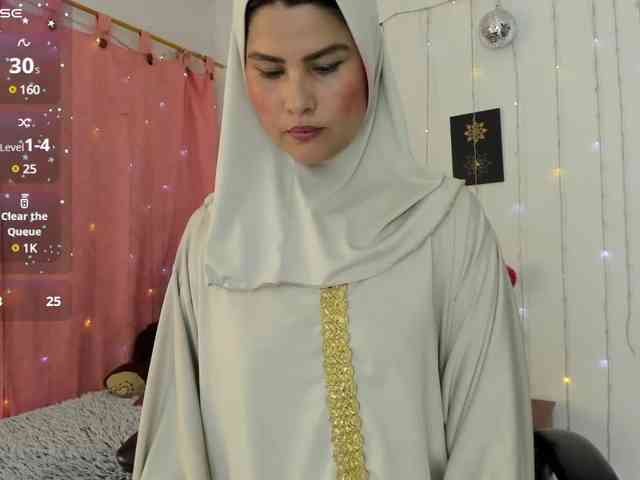 AishaAmin webcam