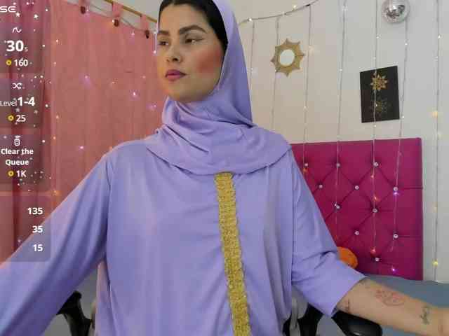 AishaAmin webcam