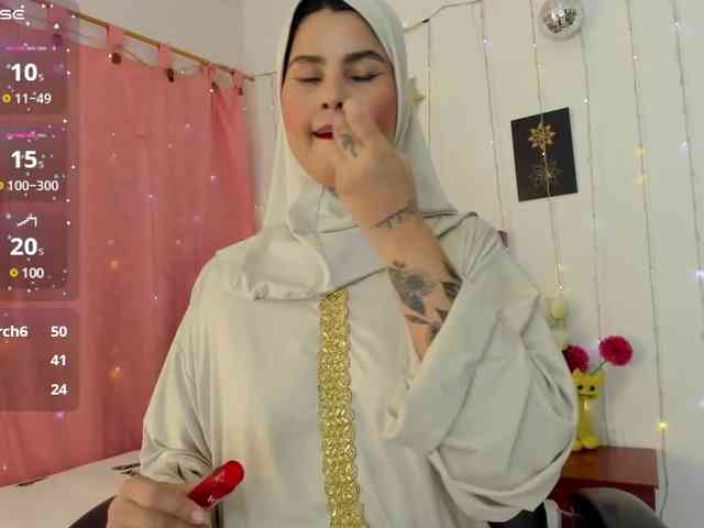 AishaAmin webcam