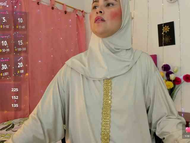 AishaAmin webcam