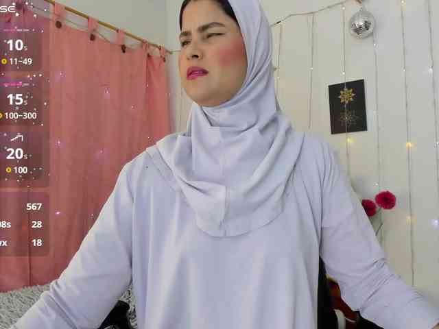 AishaAmin webcam