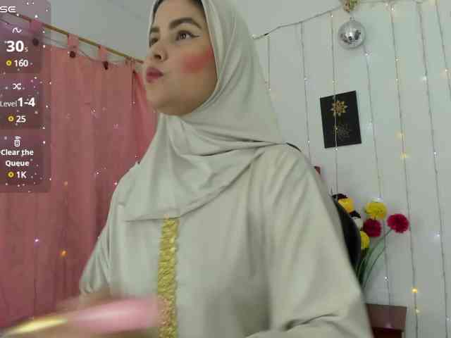 AishaAmin webcam