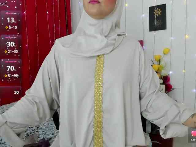 AishaAmin webcam