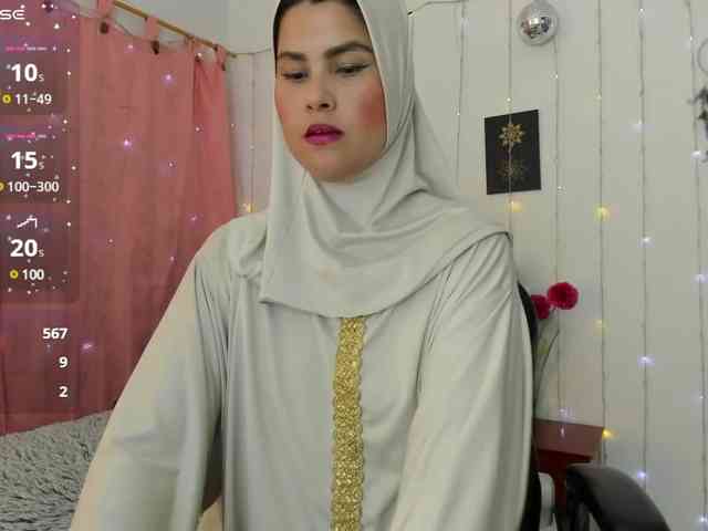 AishaAmin webcam