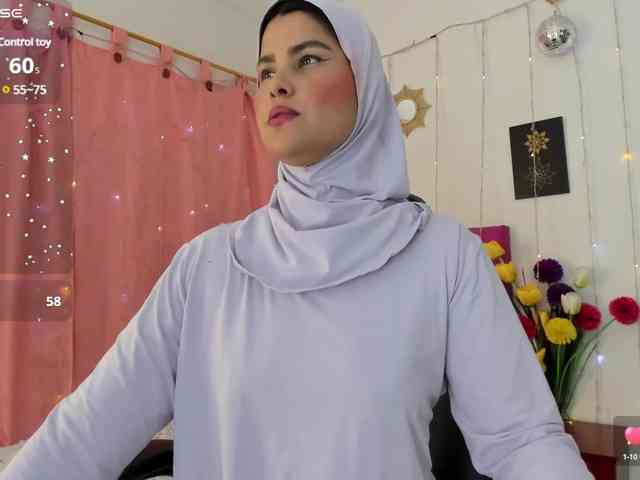 AishaAmin webcam