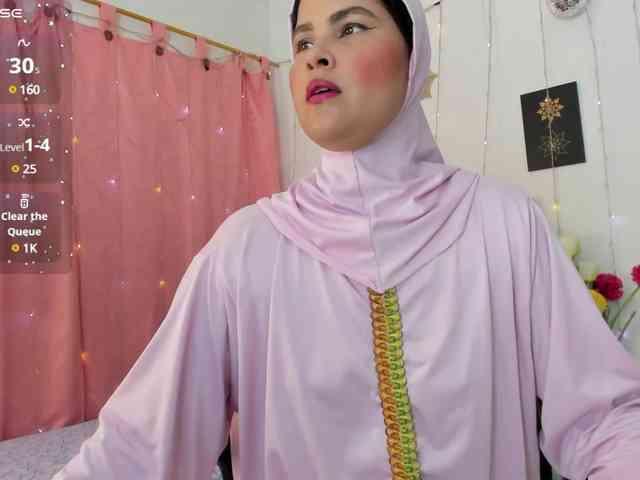 AishaAmin webcam