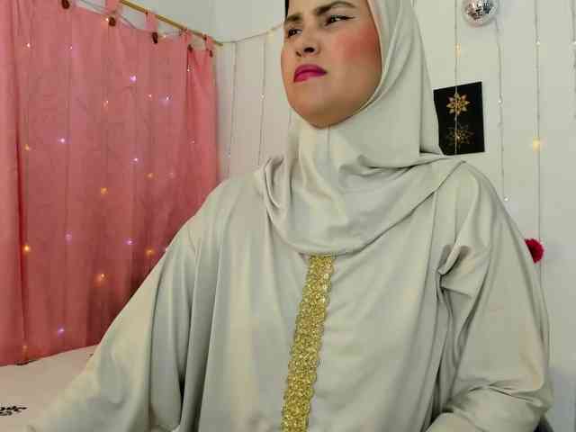 AishaAmin webcam