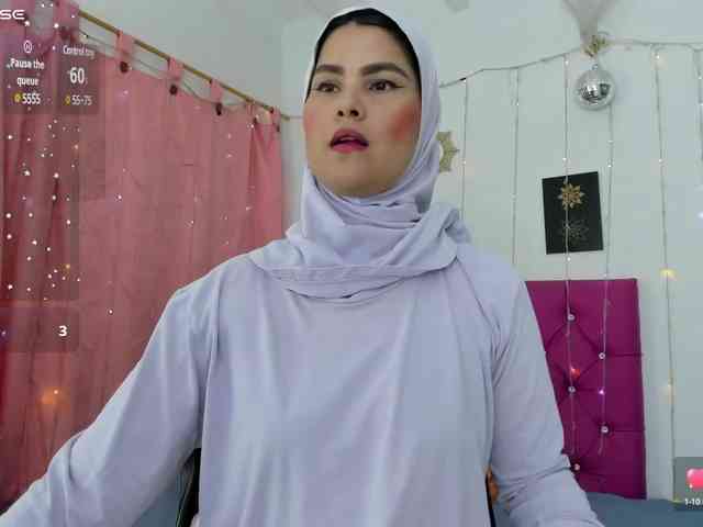 AishaAmin webcam