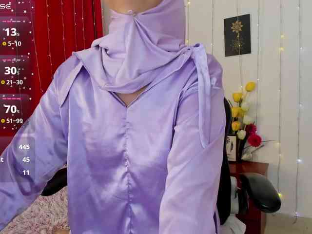 AishaAmin webcam