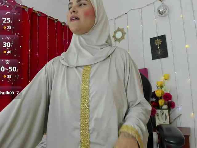 AishaAmin webcam