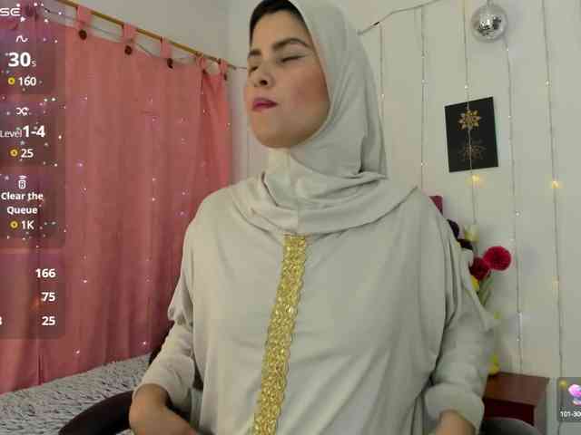 AishaAmin webcam
